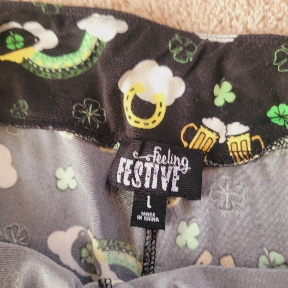 2/$20 Feeling Festive St. Paddy's Day Leggings L - Picture 10 of 10